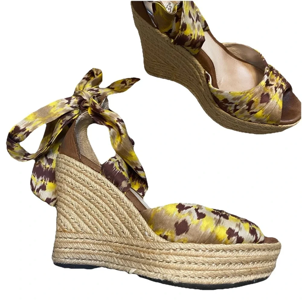 UGG Australia Wedge Espadrilles Women 7 EU 38 Wedge Ankle Tie Party Summer